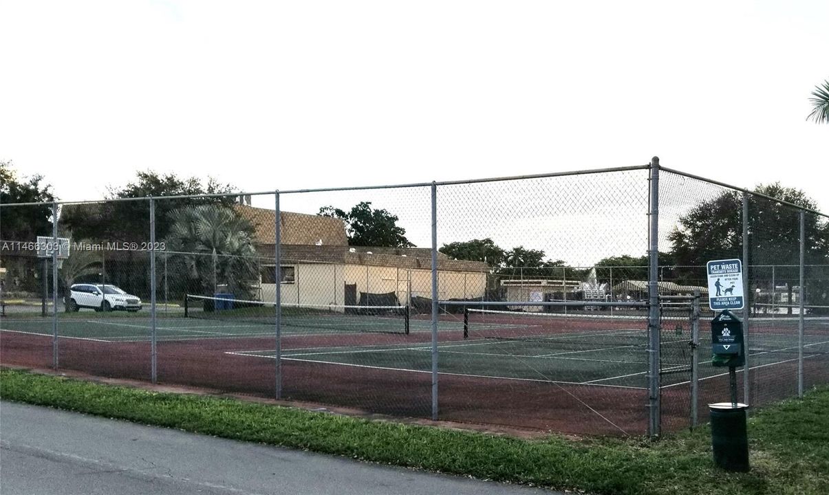 Recently Sold: $170,000 (1 beds, 1 baths, 730 Square Feet)