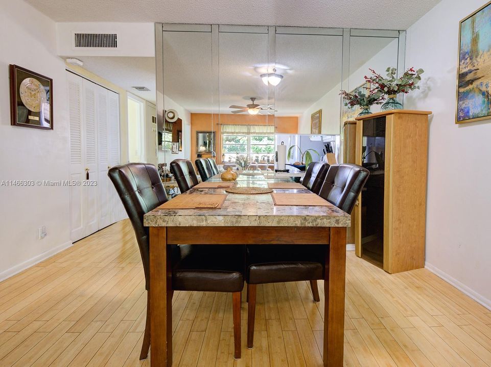 Recently Sold: $170,000 (1 beds, 1 baths, 730 Square Feet)