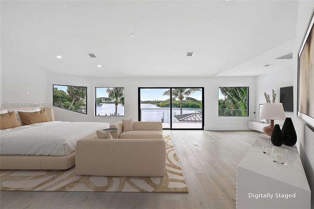 Recently Sold: $6,750,000 (4 beds, 4 baths, 4786 Square Feet)