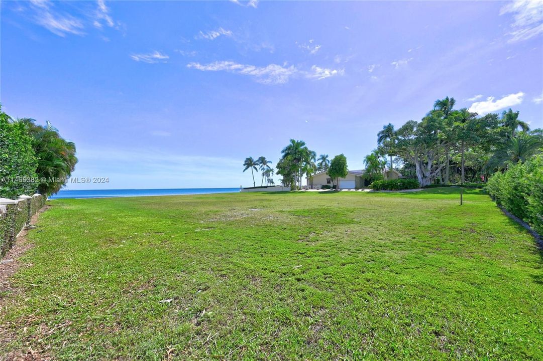 For Sale: $19,990,000 (0.80 acres)