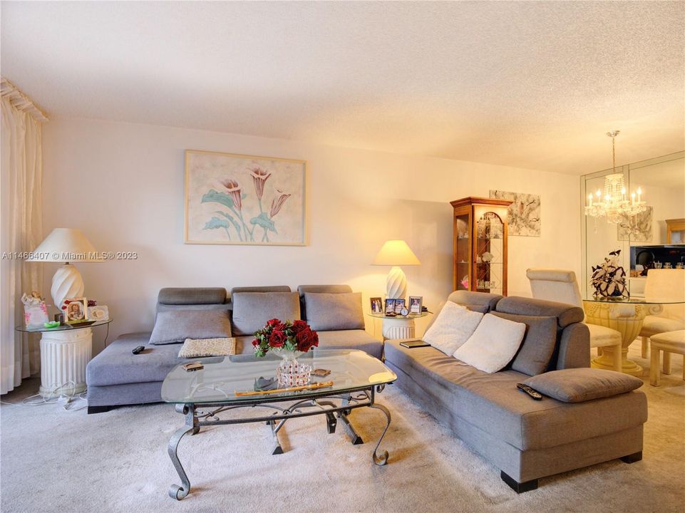 Recently Sold: $180,000 (2 beds, 2 baths, 920 Square Feet)