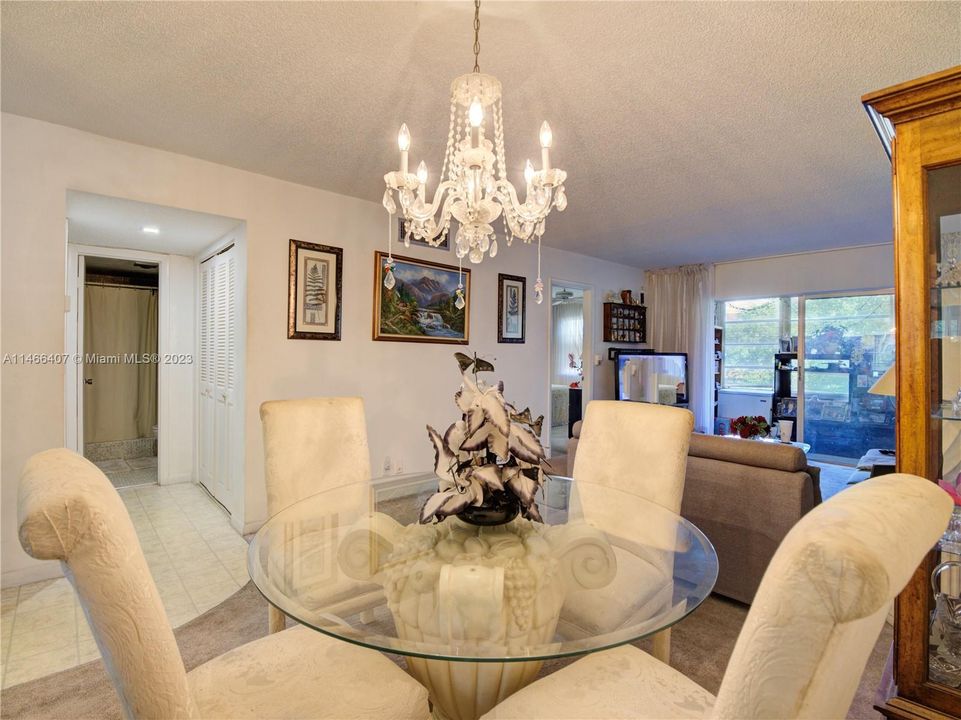 Recently Sold: $180,000 (2 beds, 2 baths, 920 Square Feet)