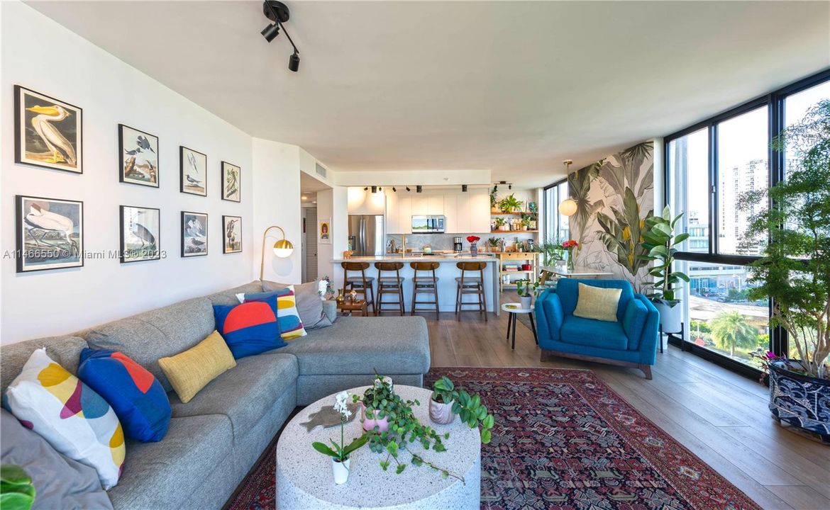 Active With Contract: $730,000 (2 beds, 2 baths, 1060 Square Feet)