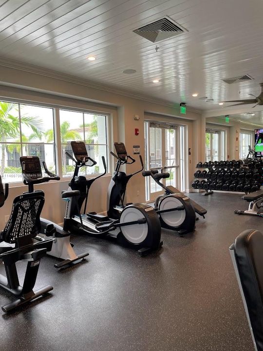 Recently Sold: $530,000 (3 beds, 2 baths, 1622 Square Feet)