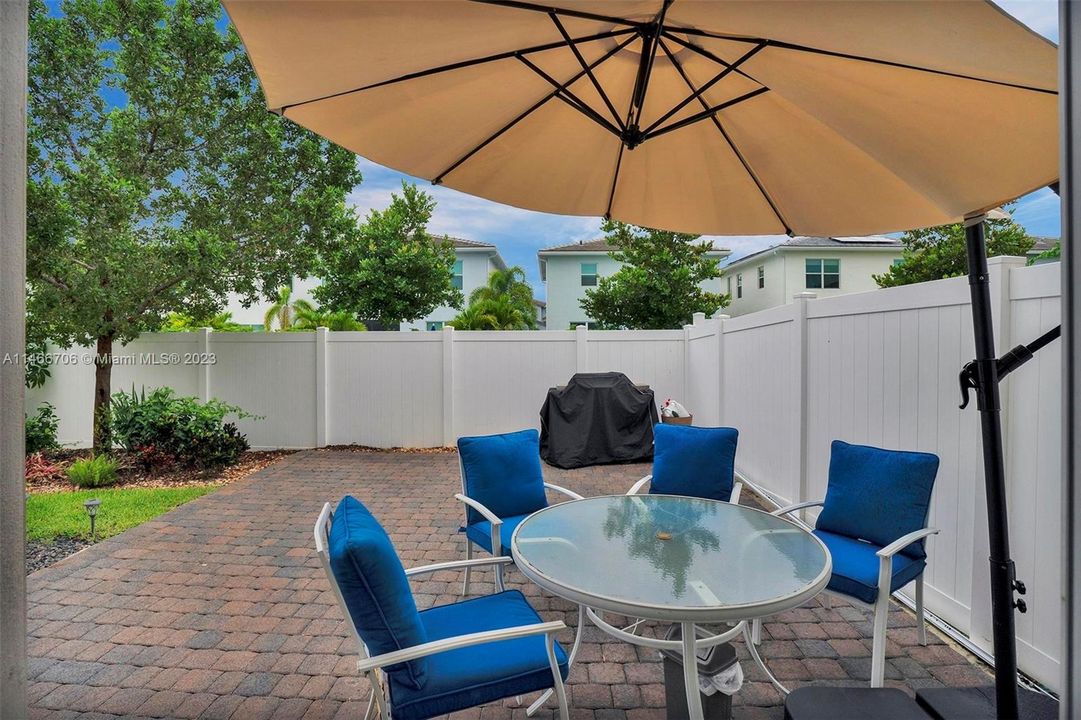 Recently Sold: $530,000 (3 beds, 2 baths, 1622 Square Feet)