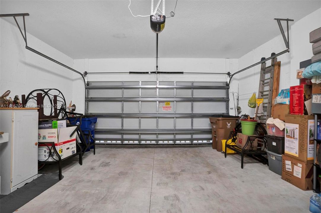 Recently Sold: $530,000 (3 beds, 2 baths, 1622 Square Feet)