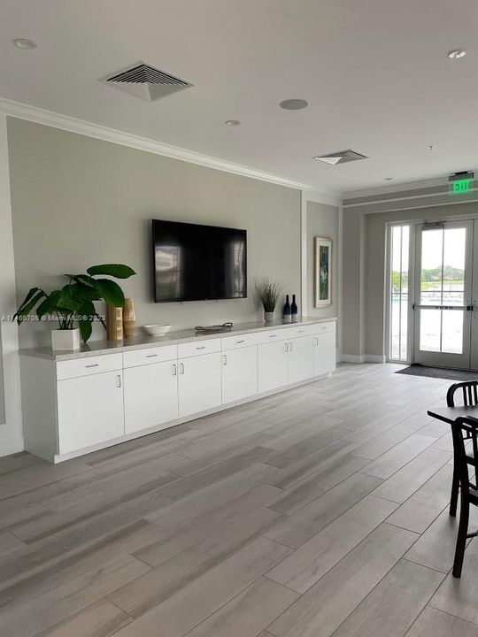 Recently Sold: $530,000 (3 beds, 2 baths, 1622 Square Feet)