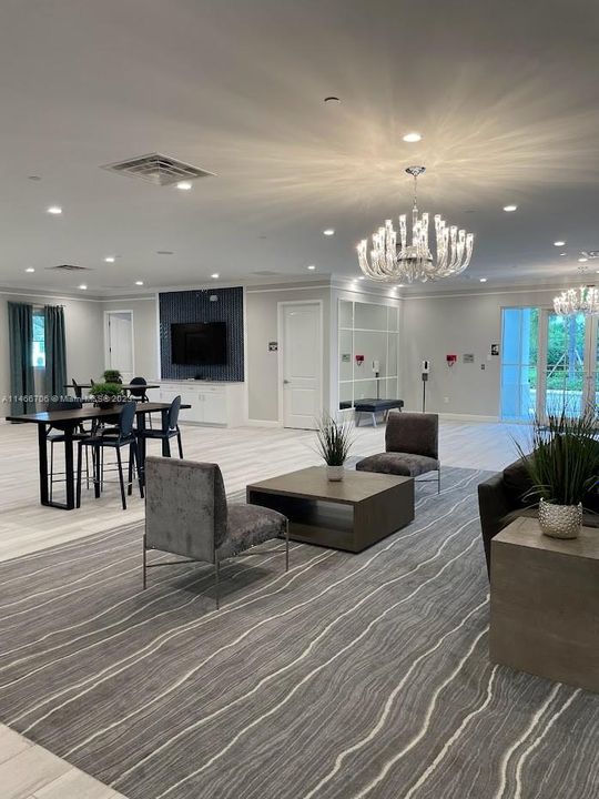 Recently Sold: $530,000 (3 beds, 2 baths, 1622 Square Feet)