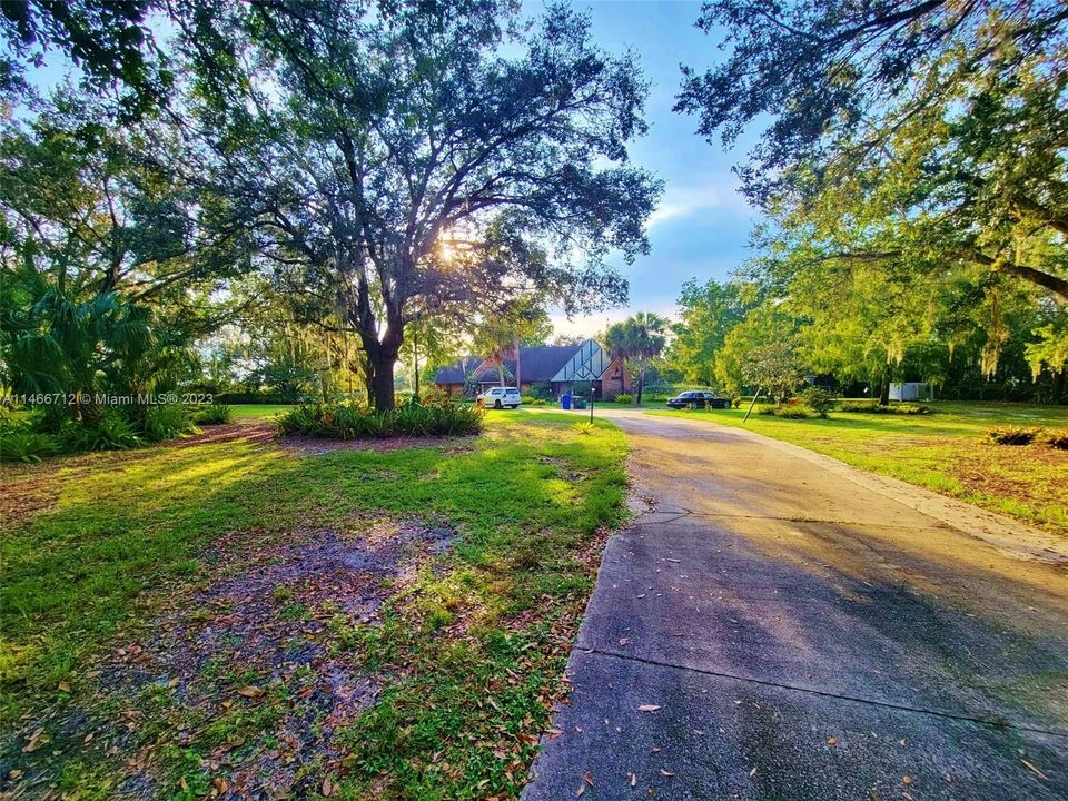 Recently Sold: $675,000 (4 beds, 5 baths, 3773 Square Feet)