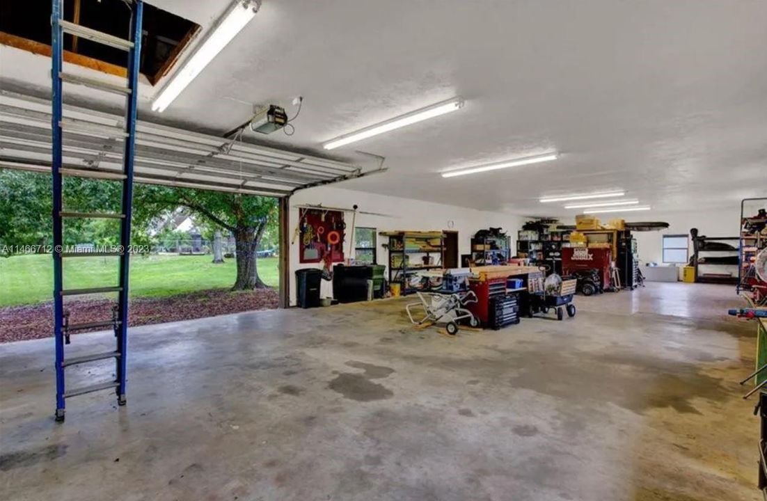 Recently Sold: $675,000 (4 beds, 5 baths, 3773 Square Feet)