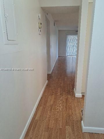 Recently Sold: $201,900 (2 beds, 2 baths, 1015 Square Feet)