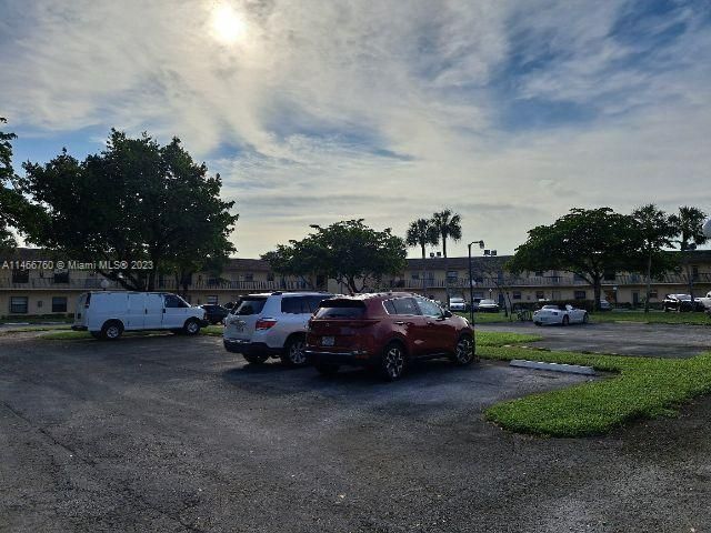 Recently Sold: $201,900 (2 beds, 2 baths, 1015 Square Feet)