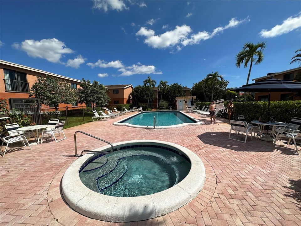 Recently Rented: $1,950 (2 beds, 1 baths, 800 Square Feet)