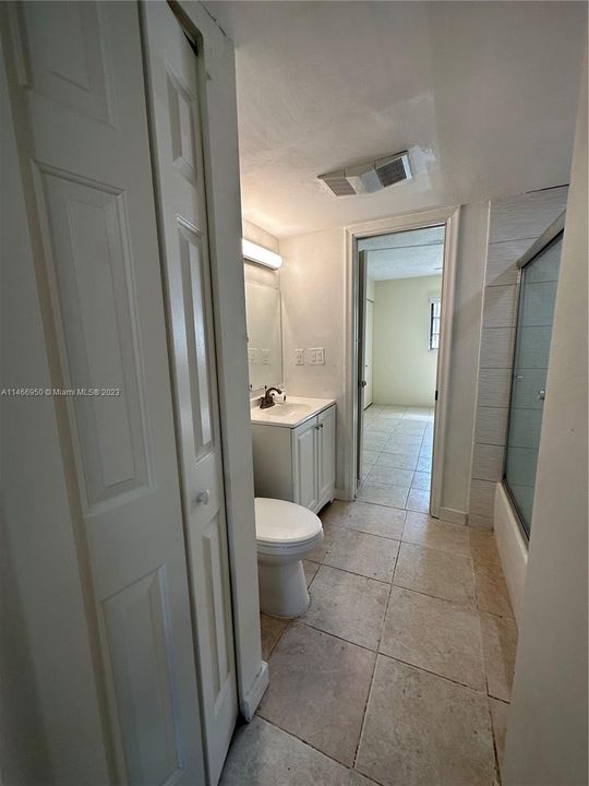 Recently Rented: $1,950 (2 beds, 1 baths, 800 Square Feet)