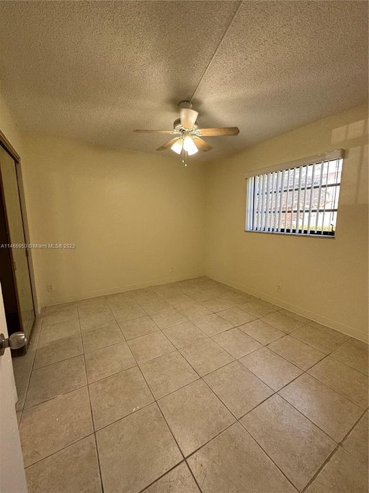 Recently Rented: $1,950 (2 beds, 1 baths, 800 Square Feet)