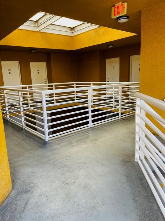 Recently Rented: $2,275 (2 beds, 2 baths, 1067 Square Feet)