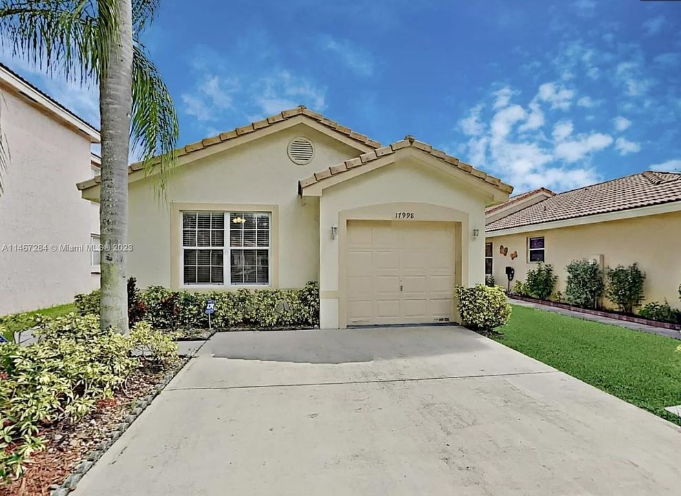 Recently Sold: $514,900 (3 beds, 2 baths, 1221 Square Feet)