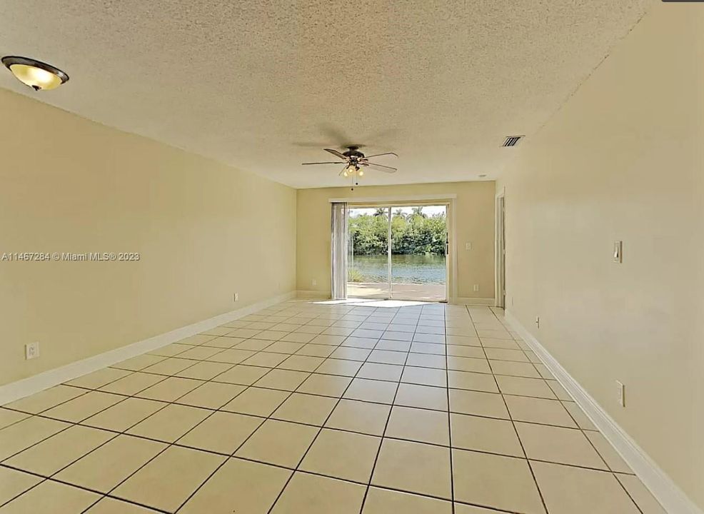 Recently Sold: $514,900 (3 beds, 2 baths, 1221 Square Feet)