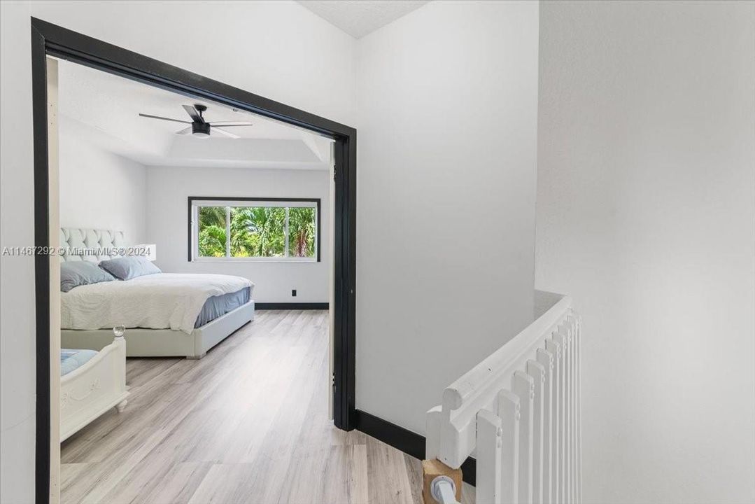 Recently Sold: $975,000 (4 beds, 3 baths, 2400 Square Feet)