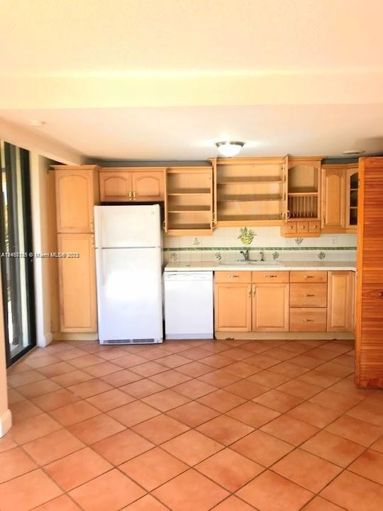 Recently Rented: $30,000 (2 beds, 2 baths, 1400 Square Feet)