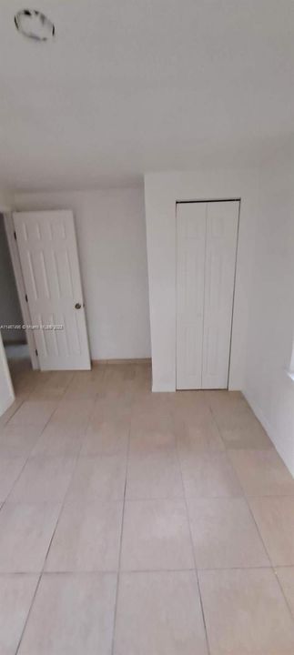 Recently Rented: $1,750 (2 beds, 1 baths, 2725 Square Feet)