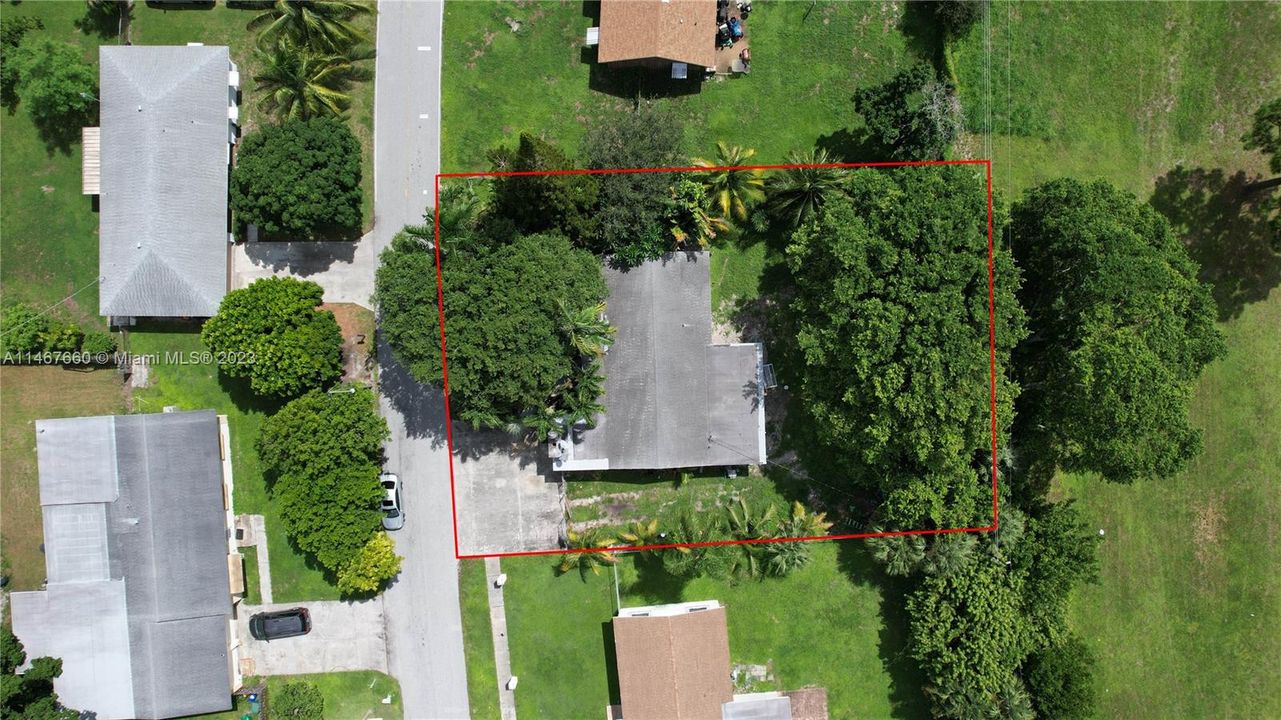 Vendido Recientemente: $439,900 (4 camas, 3 baños, 1832 Pies cuadrados)
