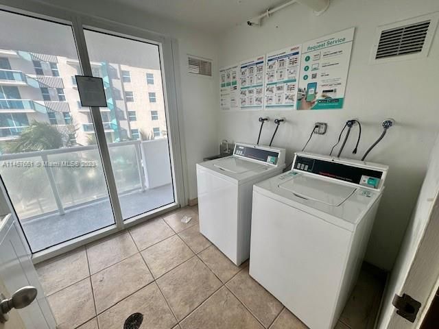 For Sale: $626,000 (1 beds, 1 baths, 905 Square Feet)