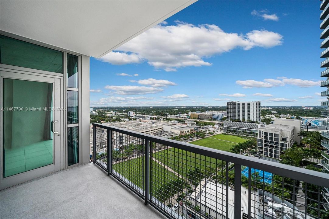 Recently Sold: $499,000 (1 beds, 1 baths, 761 Square Feet)