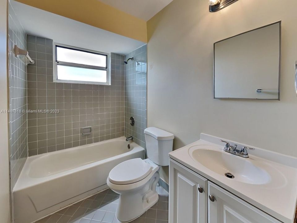 最近租的: $2,620 (4 贝兹, 2 浴室, 1946 平方英尺)