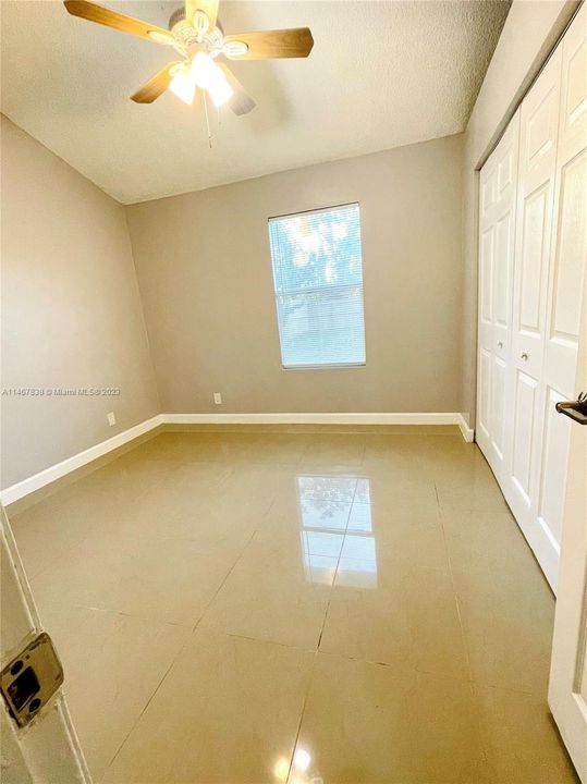 Recently Rented: $2,400 (3 beds, 2 baths, 1050 Square Feet)