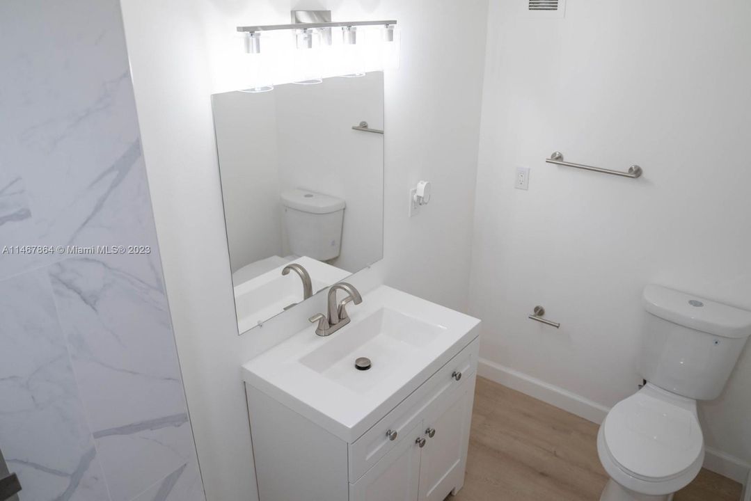 Recently Sold: $340,000 (2 beds, 2 baths, 1300 Square Feet)