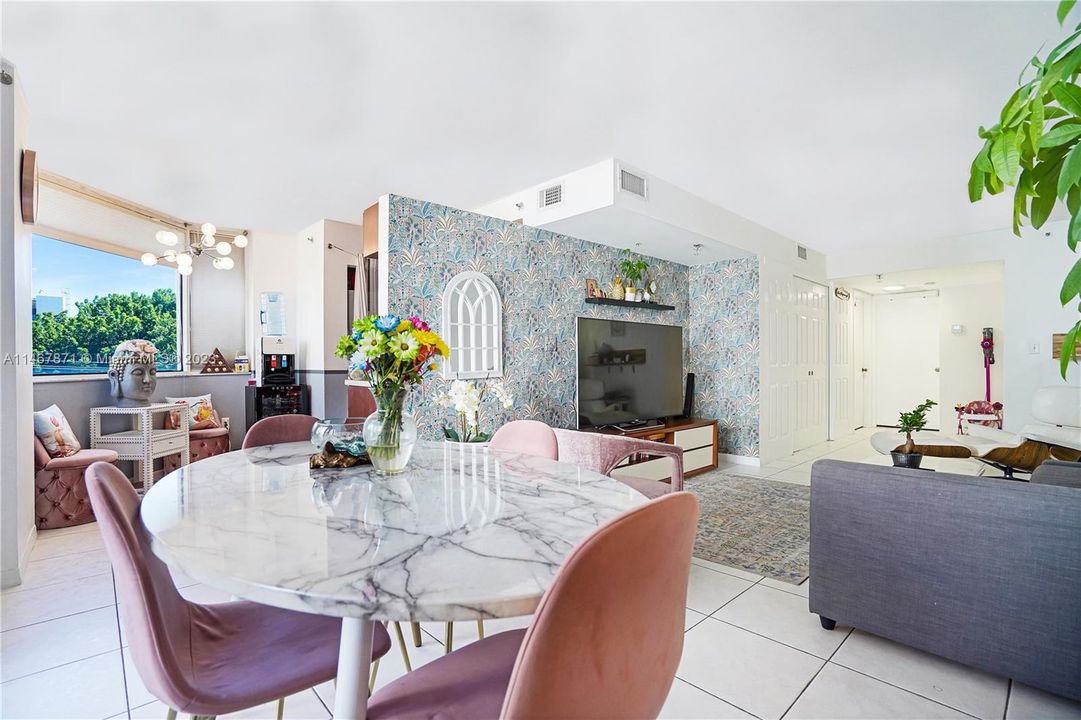 Недавно продано: $635,000 (3 спален, 2 ванн, 1230 Квадратных фут)