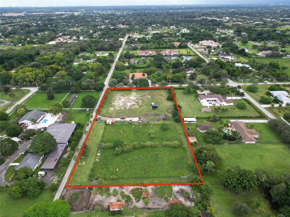 For Sale: $3,982,000 (4.57 acres)