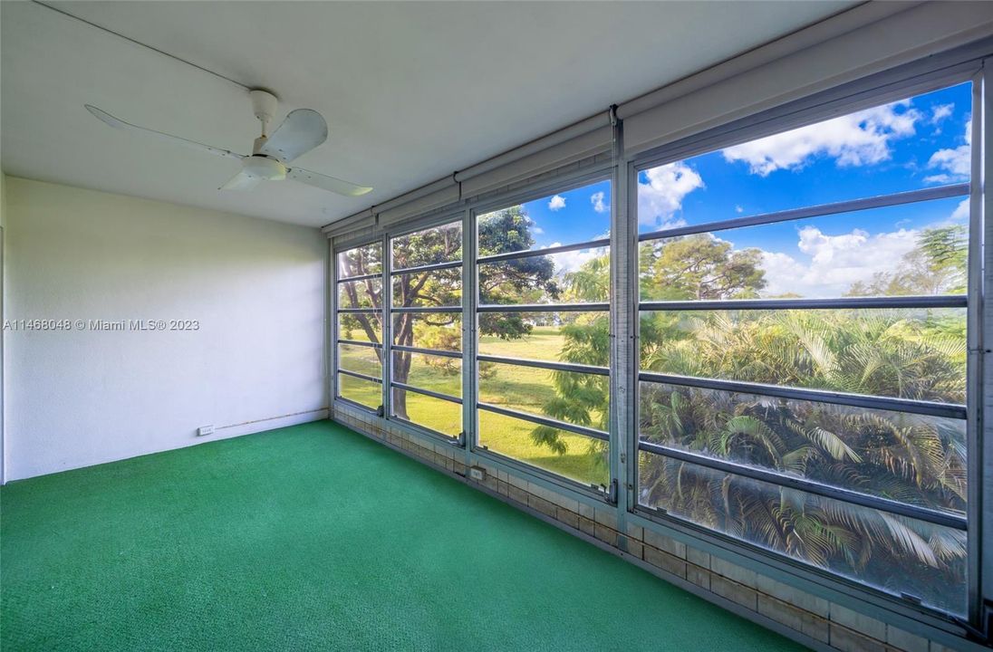 Recently Sold: $180,000 (2 beds, 2 baths, 1000 Square Feet)