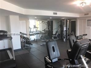 Recently Rented: $2,050 (1 beds, 1 baths, 733 Square Feet)