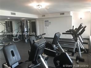 Recently Rented: $2,050 (1 beds, 1 baths, 733 Square Feet)