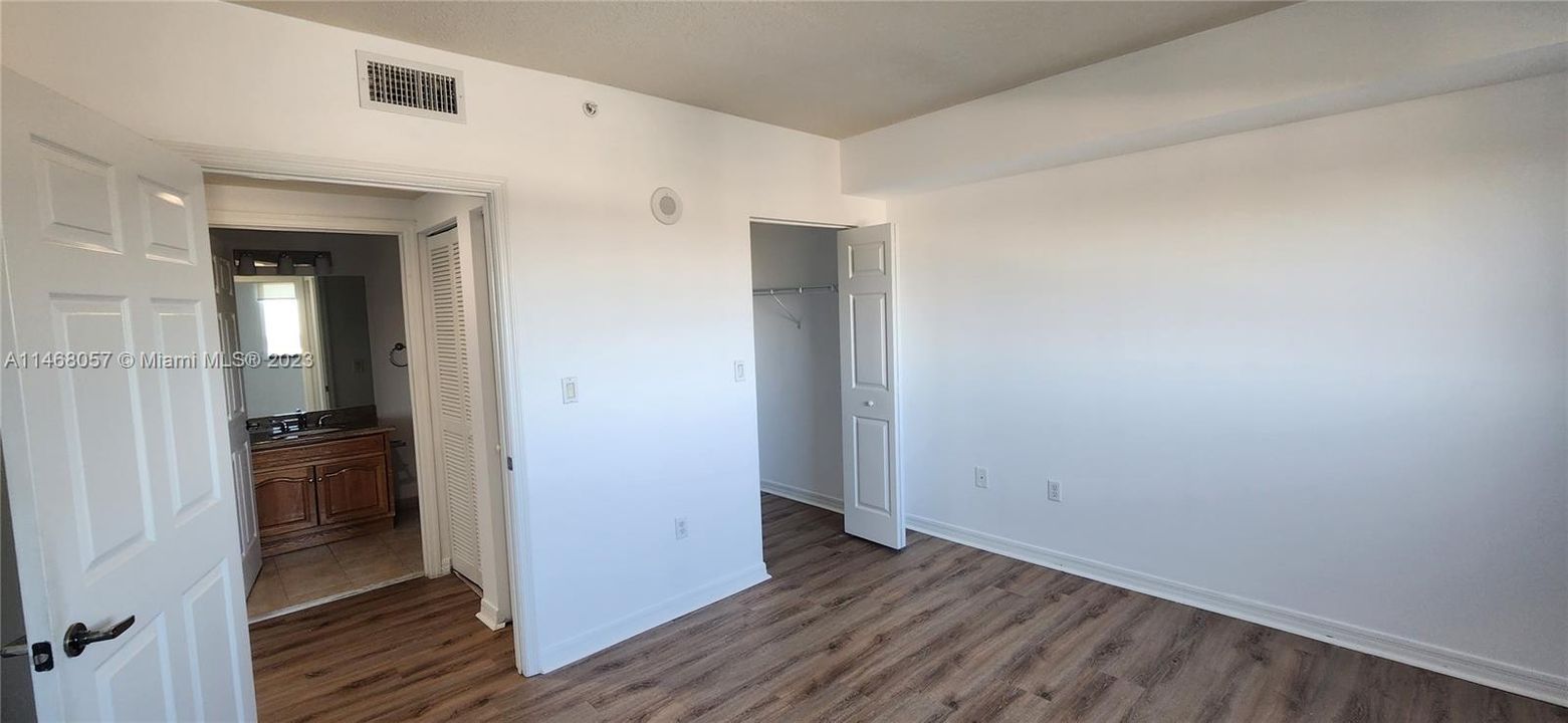Recently Rented: $2,050 (1 beds, 1 baths, 733 Square Feet)