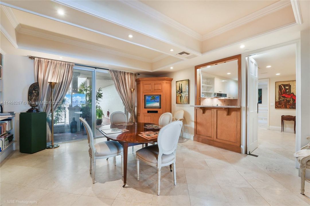 Recently Sold: $5,600,000 (3 beds, 3 baths, 3550 Square Feet)