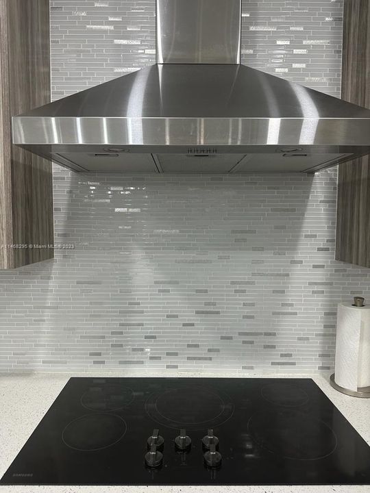 Recently Rented: $6,000 (4 beds, 3 baths, 2956 Square Feet)