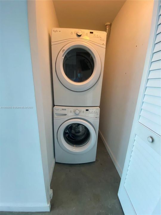 Недавно продано: $395,000 (1 спален, 1 ванн, 526 Квадратных фут)