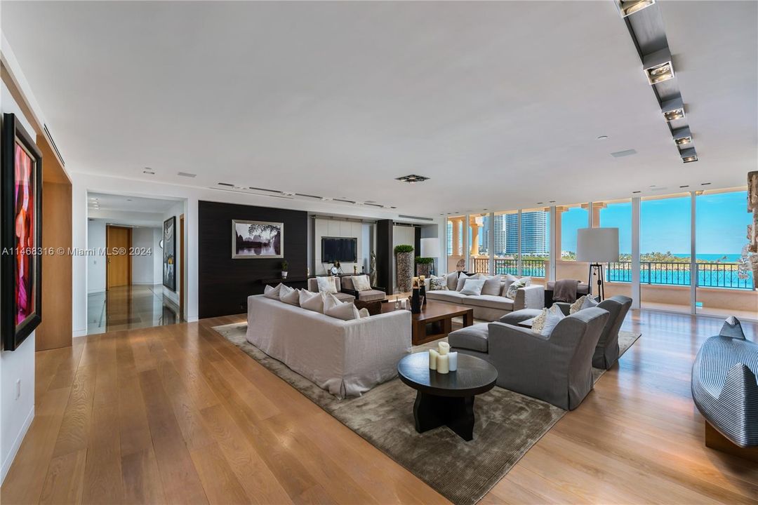 For Sale: $22,500,000 (5 beds, 5 baths, 7025 Square Feet)