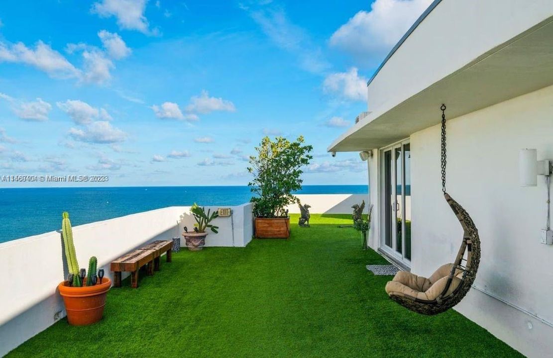 Recently Sold: $3,995,000 (5 beds, 3 baths, 3800 Square Feet)