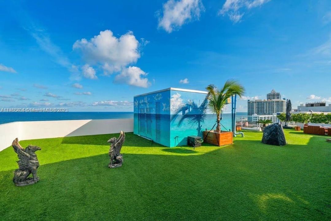 Recently Sold: $3,995,000 (5 beds, 3 baths, 3800 Square Feet)