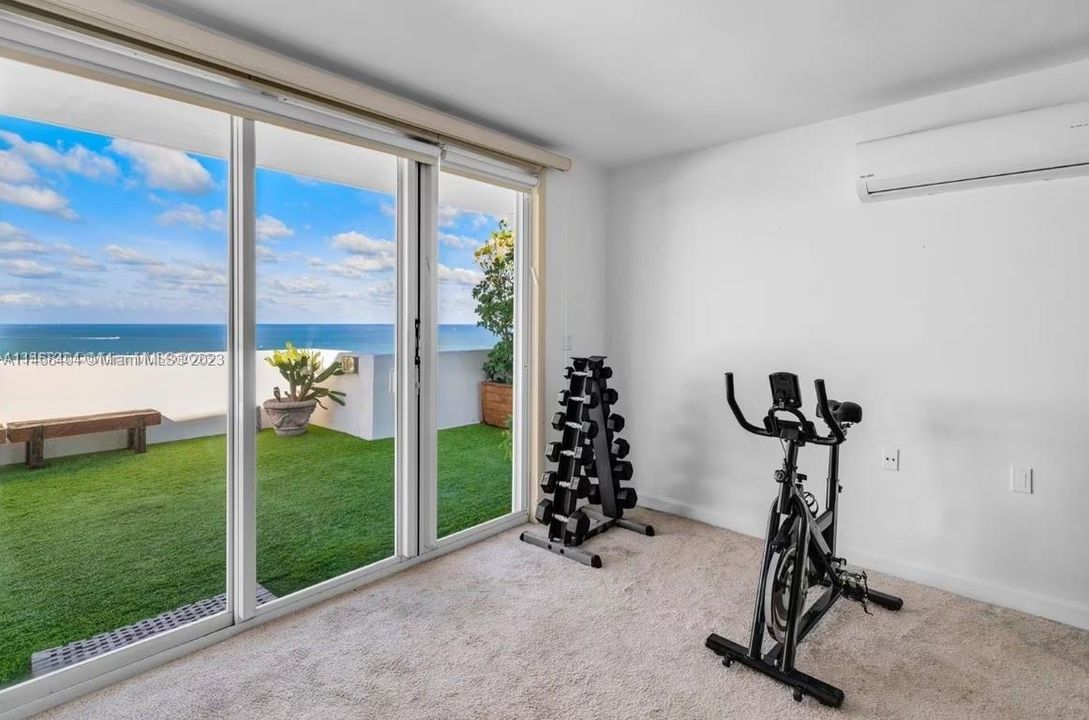 Recently Sold: $3,995,000 (5 beds, 3 baths, 3800 Square Feet)