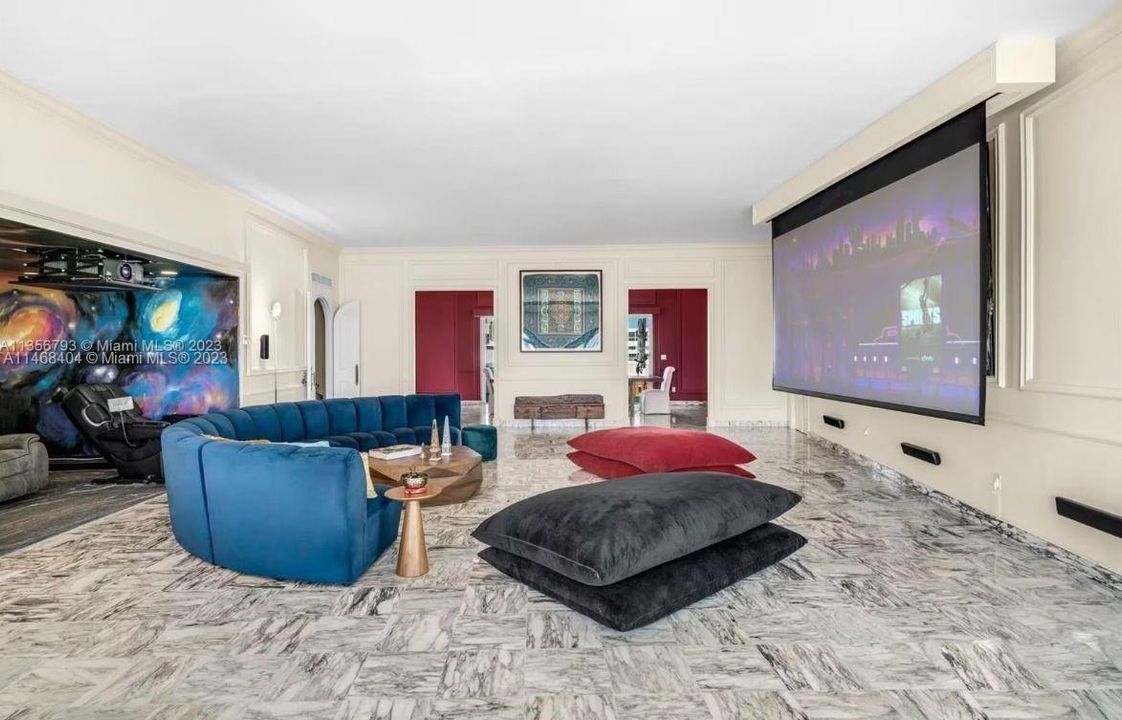 Recently Sold: $3,995,000 (5 beds, 3 baths, 3800 Square Feet)