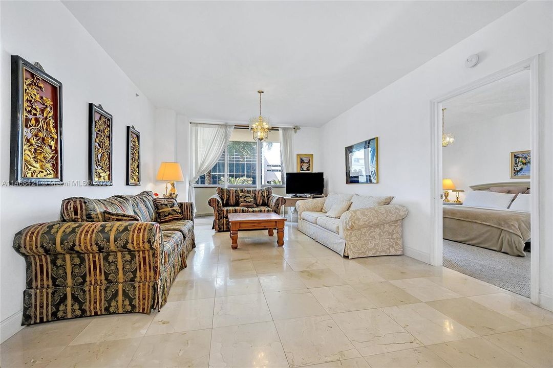 For Sale: $1,280,000 (2 beds, 2 baths, 1500 Square Feet)