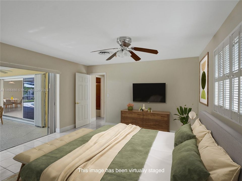 Recently Sold: $999,999 (3 beds, 2 baths, 1656 Square Feet)