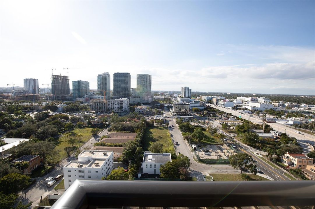 Недавно арендовано: $3,400 (2 спален, 2 ванн, 1218 Квадратных фут)