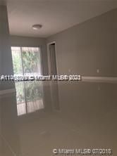 Recientemente alquilado: $4,300 (3 camas, 2 baños, 1747 Pies cuadrados)