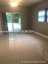 Recientemente alquilado: $4,300 (3 camas, 2 baños, 1747 Pies cuadrados)